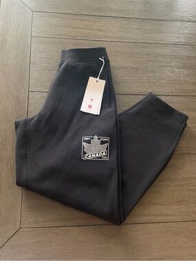 NWT Lululemon Team Canada Womens Big Cozy Oversized Sweatpant
COC Logo, S